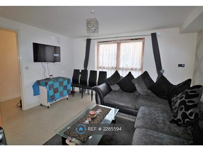 1 Bedroom Flat To Rent In Spottiswood Court, Croydon, CR0
