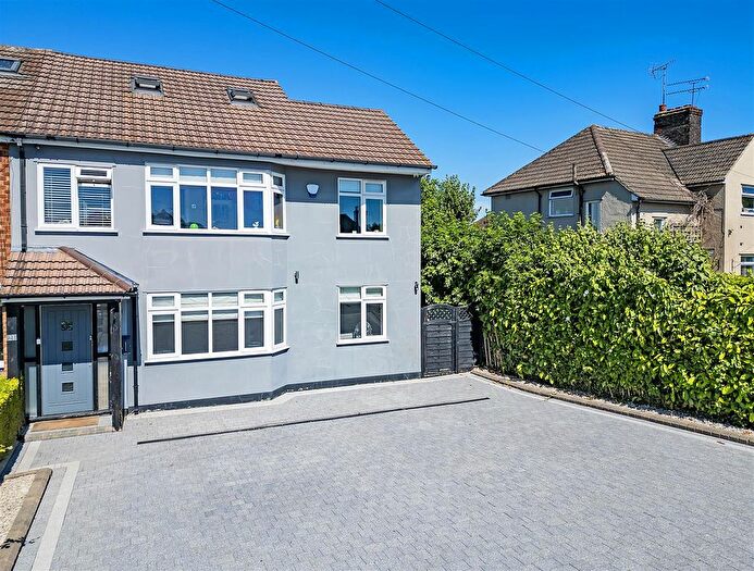 4 Bedroom Semi-Detached House For Sale In Church Road, Mountnessing, Brentwood, CM15