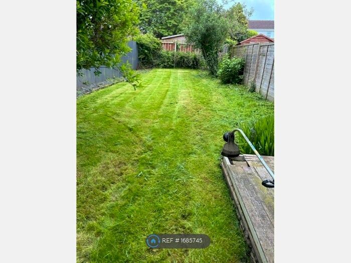 2 Bedroom Semi-Detached House To Rent In Main Street, Hull, HU10