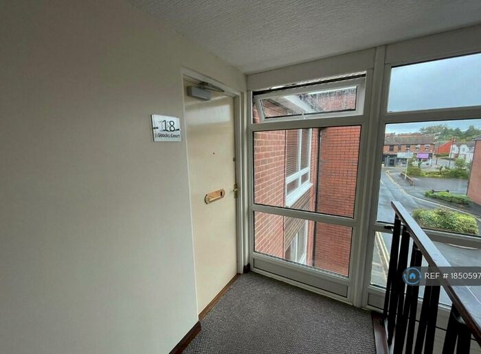 2 Bedroom Flat To Rent In Stocks Court, Poulton-Le-Fylde, FY6