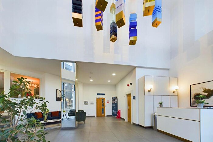 1 Bedroom Flat To Rent In Greenhill Way, Harrow On The Hill, HA1