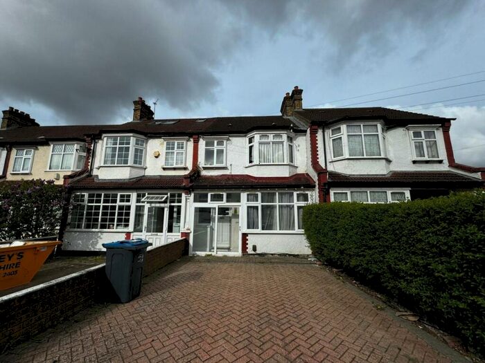 4 Bedroom Terraced House To Rent In Buller Road, Thornton Heath, CR7