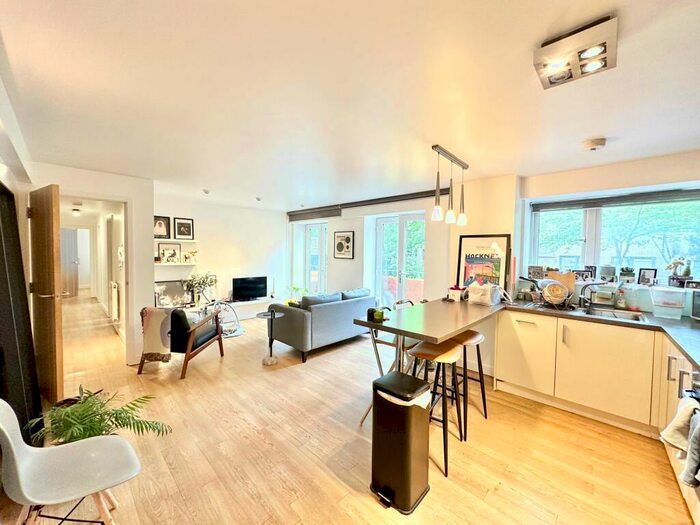 1 Bedroom Apartment To Rent In Embassy Lodge, Green Lanes, London, N16