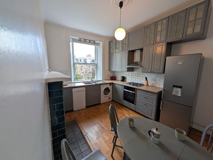 2 Bedroom Flat To Rent In Blackwood Crescent, Newington, Edinburgh, EH9