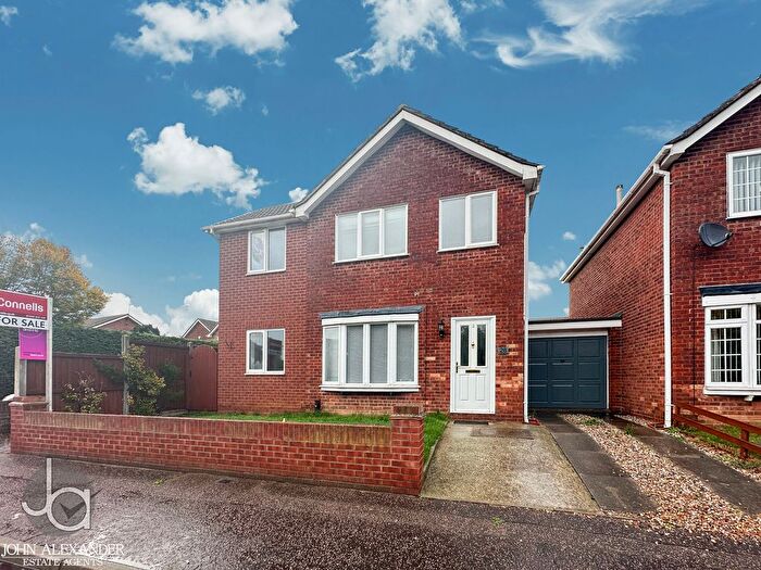4 Bedroom Detached House For Sale In James Carter Road, Colchester, CO3