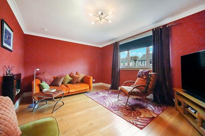 3 Bedroom Flat For Sale In Northfield Farm Avenue, Edinburgh, EH8
