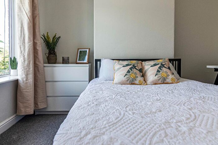 4 Bedroom Terraced House To Rent In Bed Student House // Sep, LN5