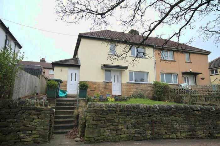 3 Bedroom Semi-Detached House To Rent In Leeds Road, Shipley, BD18
