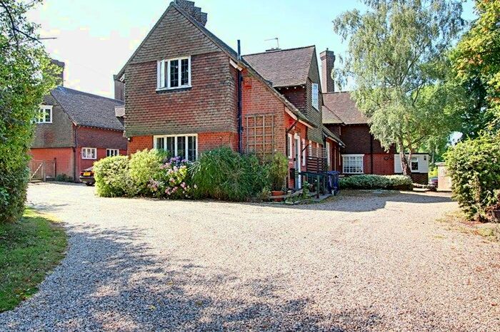 5 Bedroom Detached House To Rent In Flowergate, Rowley Lane, Barnet, Hertfordshire EN5