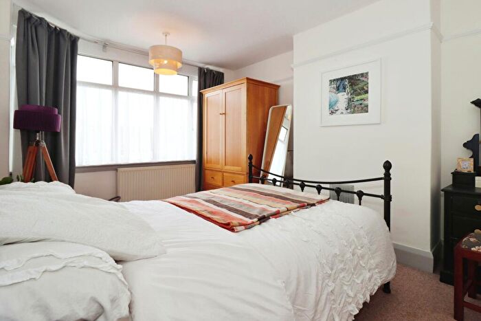 3 Bedroom End Of Terrace House For Sale In Mackie Road, Filton, Bristol, Gloucestershire, BS34