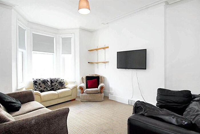 4 Bedroom House To Rent In Ashford Road, Plymouth, PL4