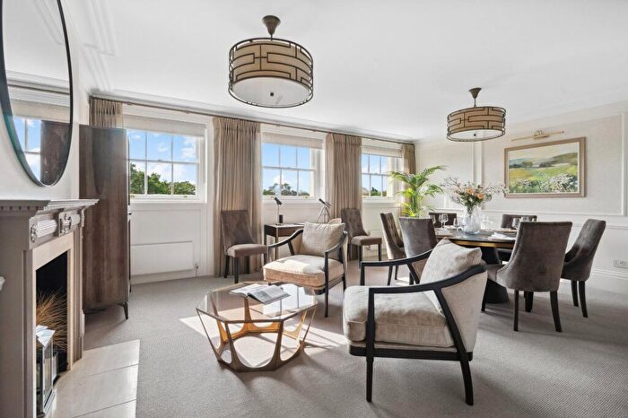 5 Bedroom Flat To Rent In Cambridge Terrace, Regents Park, NW1