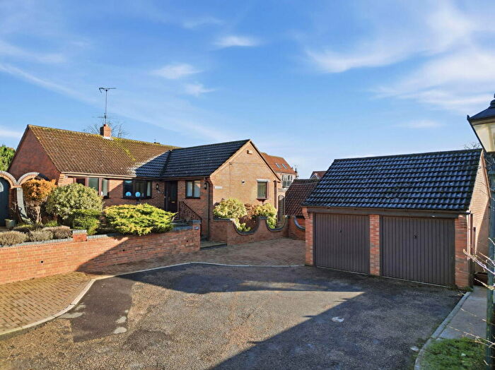 3 Bedroom Detached Bungalow For Sale In Main Street, Woodborough, Nottingham, NG14