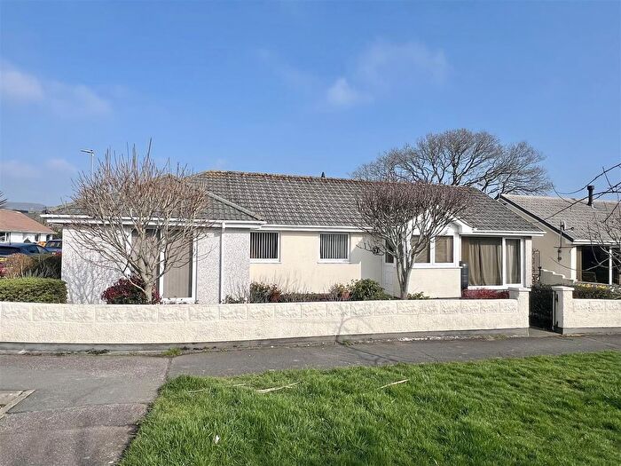 4 Bedroom Detached Bungalow For Sale In Shelley Road, Holmbush, Holmbush, PL25
