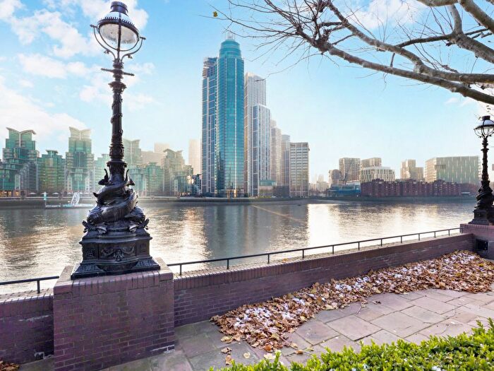 2 Bedroom Flat For Sale In Grosvenor Road, London, SW1V