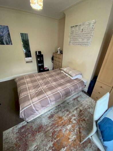 3 Bedroom Detached House To Rent In Balfour Road, Nottingham, NG7