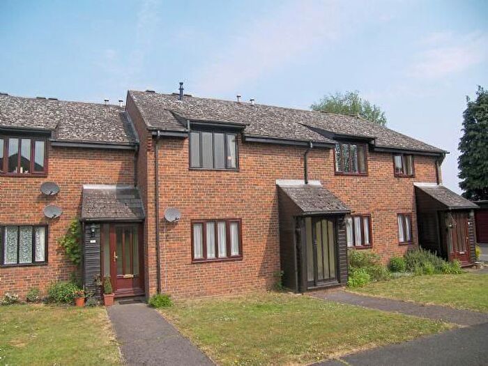 1 Bedroom Flat To Rent In Chiltlee Manor Estate, Liphook, GU30
