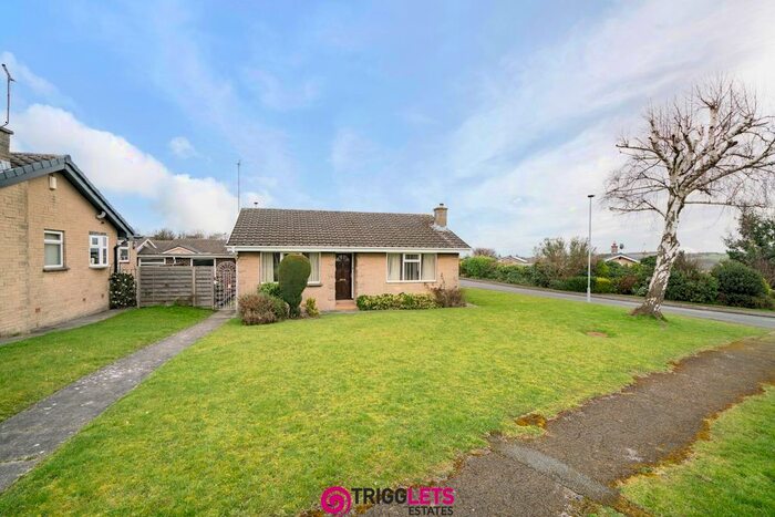 2 Bedroom Bungalow To Rent In Cloughfields Road, Hoyland, Barnsley, S74