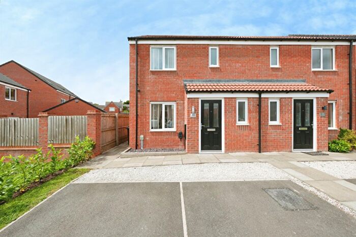 3 Bedroom Semi-Detached House For Sale In Opal Street, Hasland, Chesterfield, S41