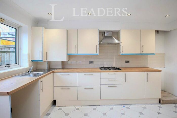 3 Bedroom Maisonette To Rent In Hackington Crescent, Beckenham BR3