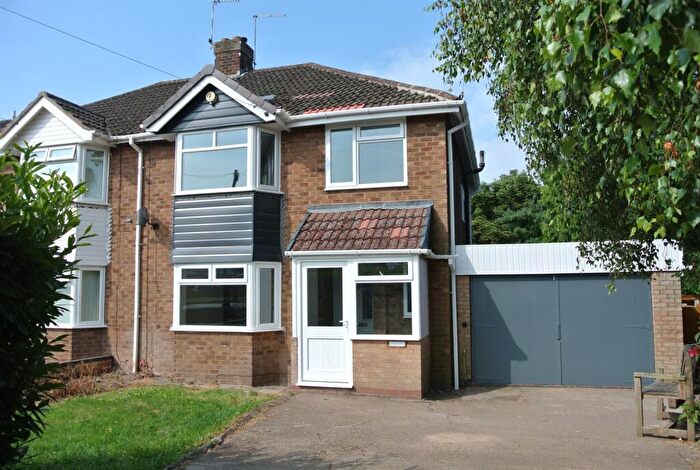 3 Bedroom Semi-Detached House To Rent In Whitnash Road, Whitnash, Leamington Spa, CV31