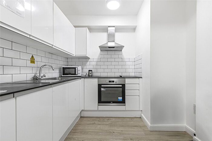 Studio To Rent In Coldharbour Lane, London, SW9