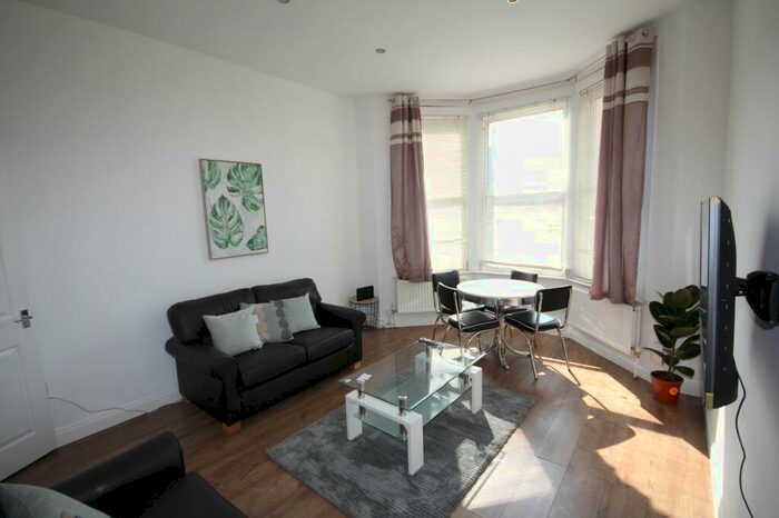 2 Bedroom Apartment To Rent In Harlesden Road, London, NW10