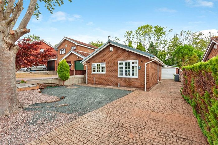 2 Bedroom Bungalow For Sale In Betchworth Crescent, Beechwood, Runcorn, Cheshire, WA7