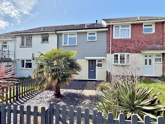 4 Bedroom Terraced House For Sale In Simpson Close, Portchester, PO16