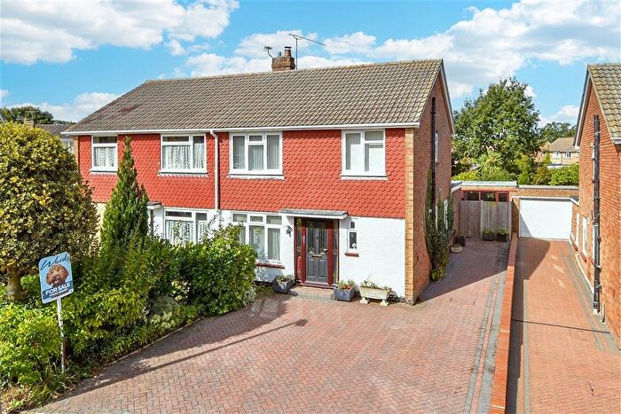 3 Bedroom Semi Detached House For Sale In Ashmead Close, Lordswood, Chatham, Kent, ME5