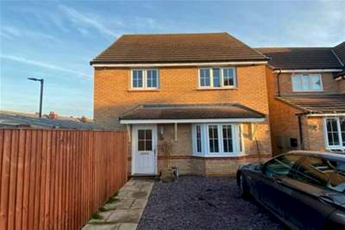 4 Bedroom Detached House To Rent In Brownlee Close, Brinsworth, S60.