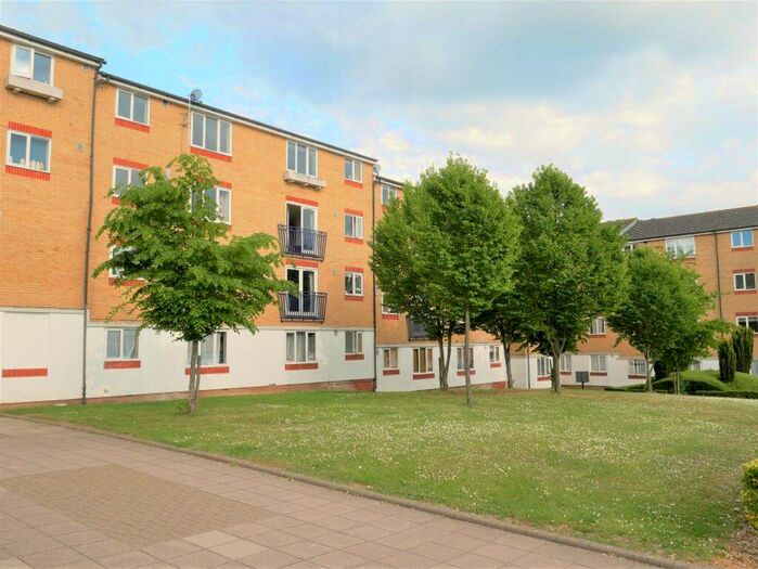 2 Bedroom Property To Rent In Dadswood, Harlow, Essex, CM20
