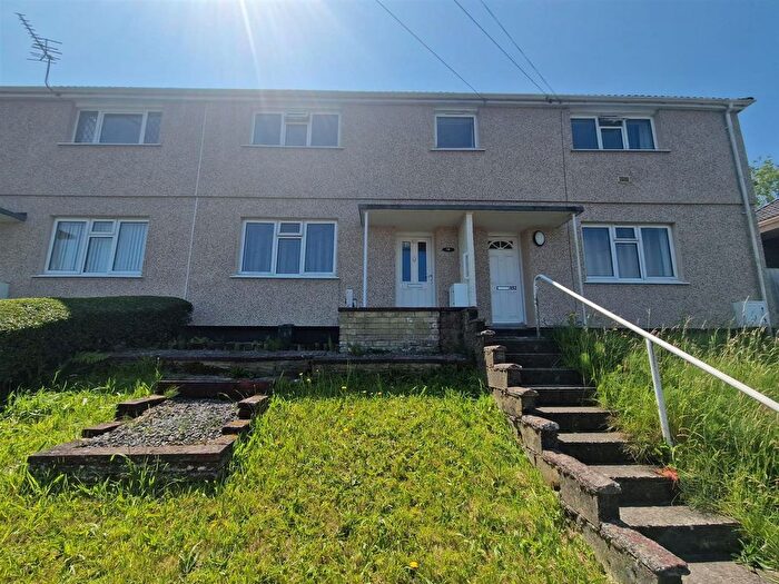 2 Bedroom Flat To Rent In Caergynydd Road, Swansea, SA5