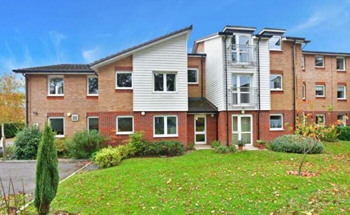 1 Bedroom Apartment For Sale In Millfield Court, Crawley, West Sussex, RH11