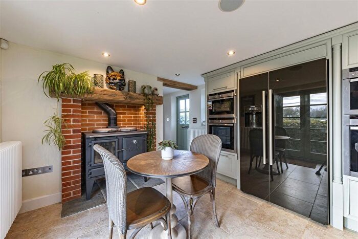 5 Bedroom Detached House To Rent In Norley Lane, Shamley Green, GU5