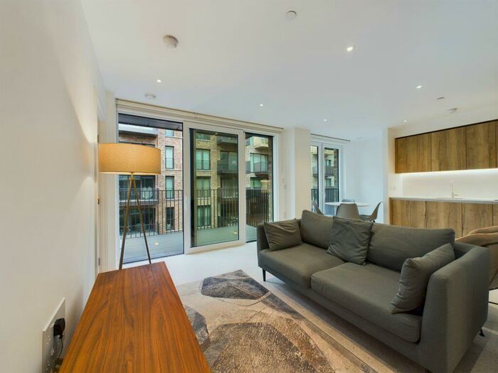 1 Bedroom Flat To Rent In Sidney Street, Whitechapel, &# Bedroom Modern, E1