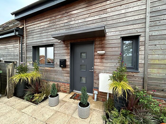 2 Bedroom End Of Terrace House For Sale In Morris Close, Etchingham, TN19