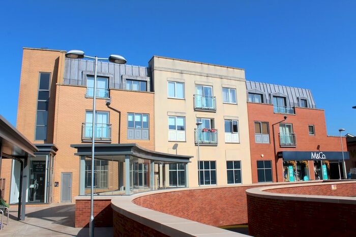 2 Bedroom Flat To Rent In High Street, Egham, Surrey, TW20