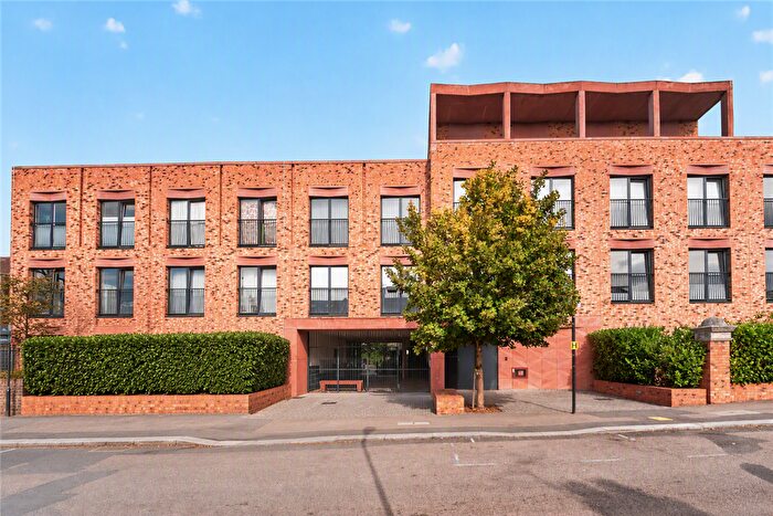1 Bedroom Flat For Sale In Gainsford Road, Walthamstow, E17