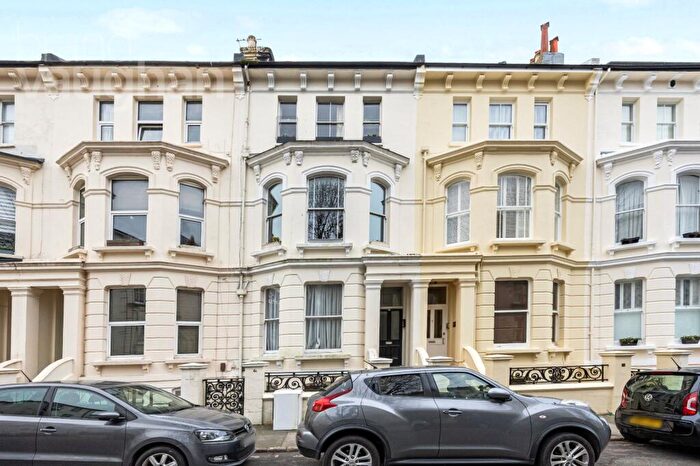 2 Bedroom Flat For Sale In Albert Road, Brighton, East Sussex, BN1
