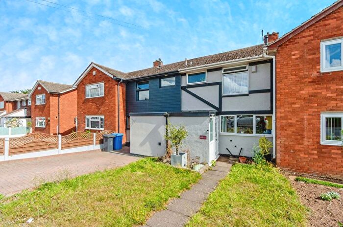 3 Bedroom Terraced House For Sale In Fairoaks Drive, Walsall, Staffordshire, WS6