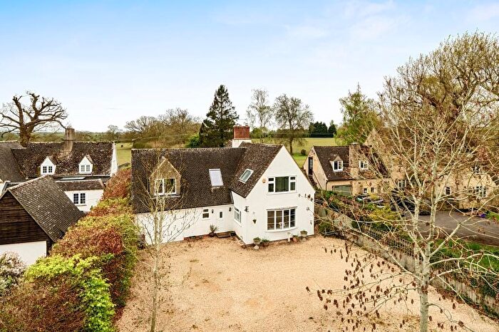 4 Bedroom Cottage For Sale In South Leigh Road, South Leigh, OX29