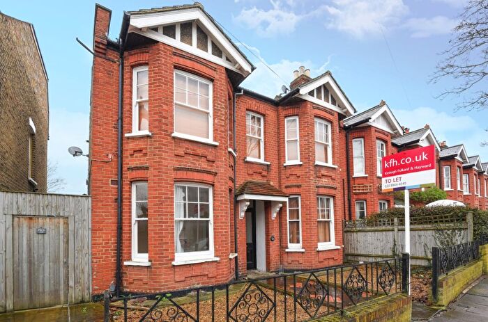 2 Bedroom Flat To Rent In Cromwell Road, Wimbledon, London, SW19