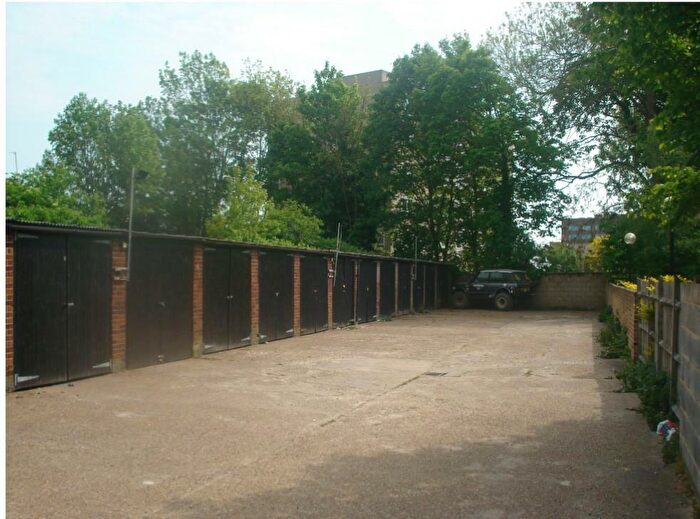 Garage / Parking To Rent In Garage Union Street, Maidstone, ME14