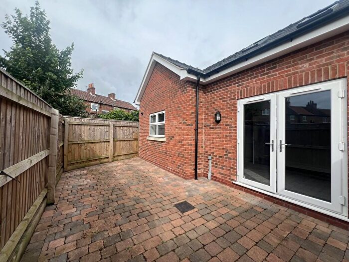 3 Bedroom Semi-Detached House To Rent In Newmarket, Louth, LN11