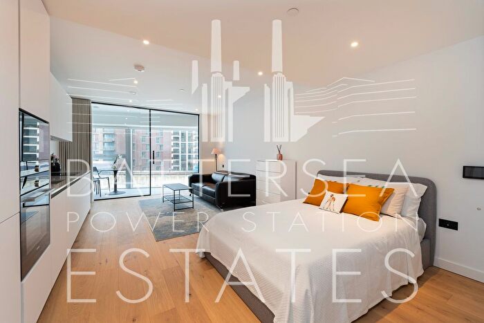 Studio To Rent In L-, Electric Boulevard, Battersea, SW11