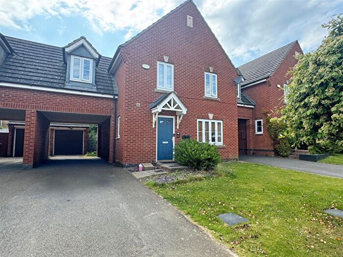4 Bedroom Detached House To Rent In Green Close, Irthlingborough, Wellingborough, NN9