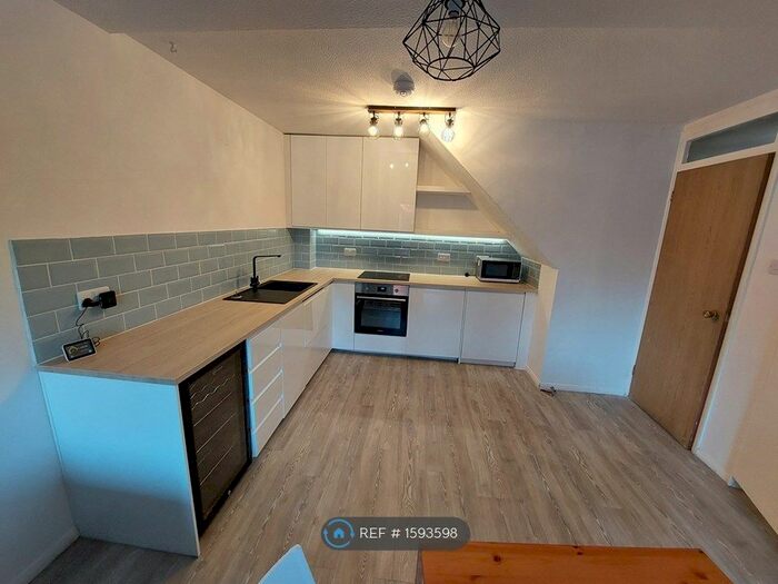 1 Bedroom Terraced House To Rent In Greenland Mews, London, SE8
