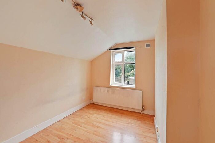 3 Bedroom Terraced House For Sale In South Birkbeck Road, London, E11