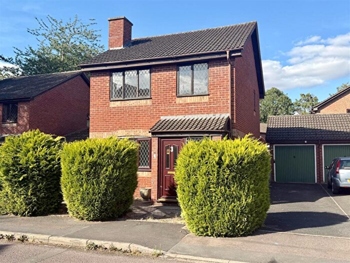 3 Bedroom Detached House For Sale In Sherrington Drive, Orchard Glade, Hereford, HR4